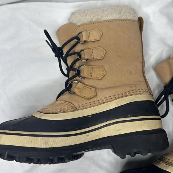 Sorel Women’s Caribou Snow Waterproof Winter Boot. Size 6. - Picture 5 of 12